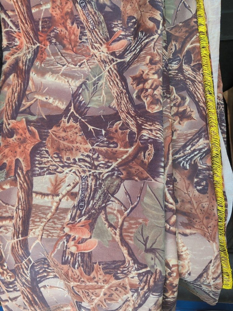 110″ X 54″ Camo Seclusion 3D Hunting Fabric Outdoor Polyester ? Nylon ?