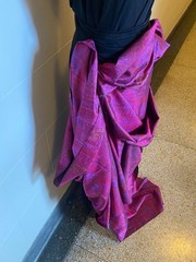 THAI SILK HAND WOVEN IN THAILAND WITH 100 % PURE SILK