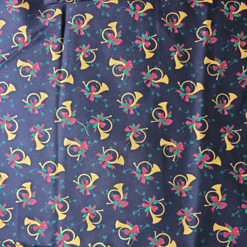 Timeless Treasures Christmas quilt fabric Black Holly Bows Horns 45″ x 44″