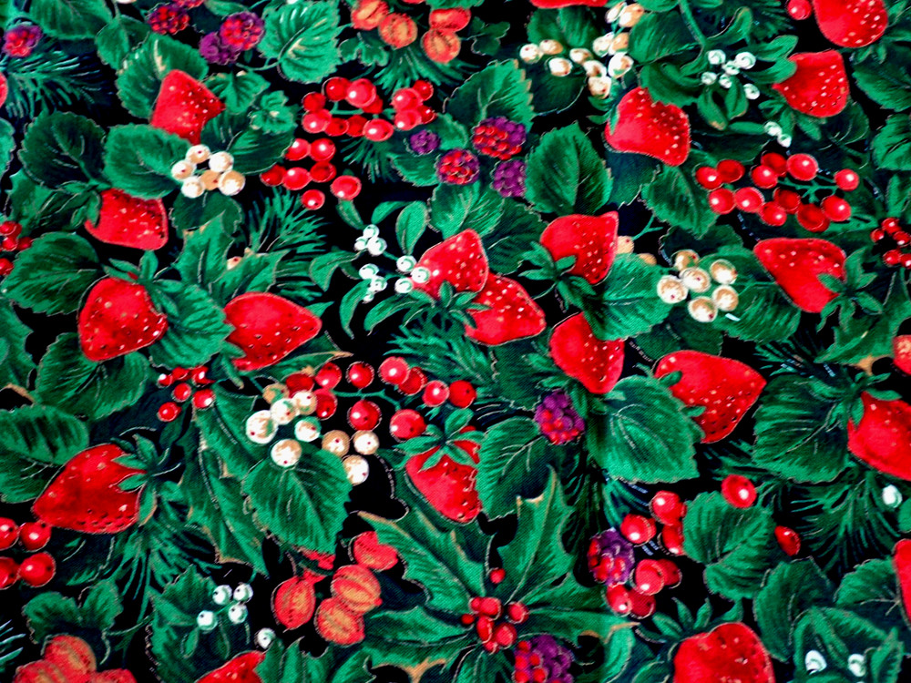 VTG VIP Cranston Print Works Joan Messmore Christmas Holly & Strawberries Fabric