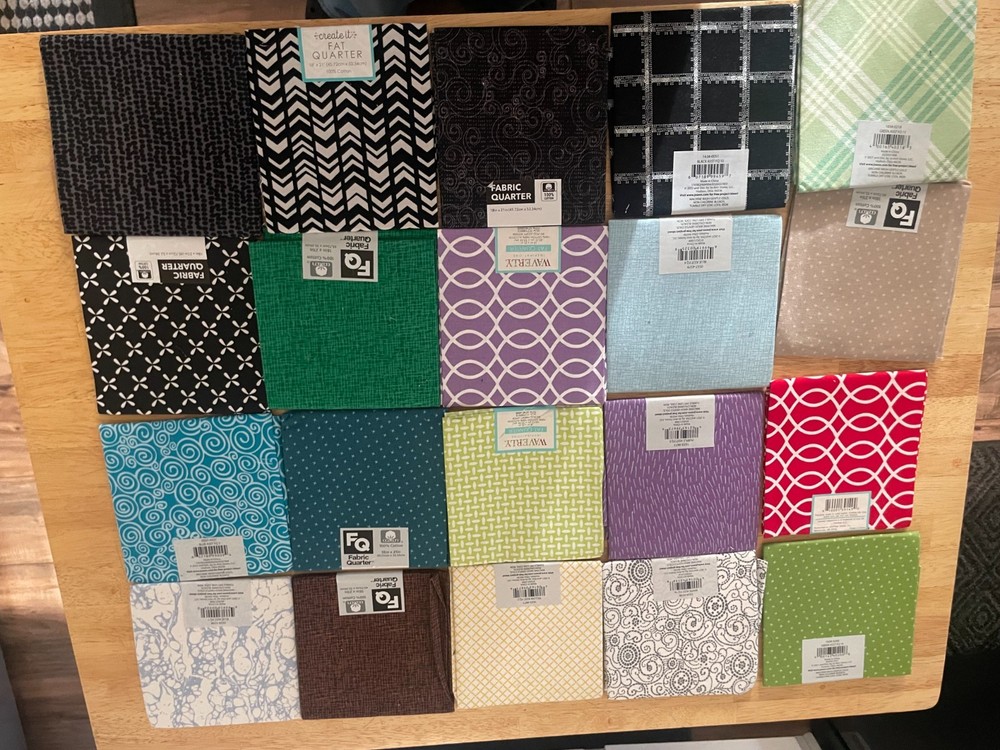 Lot of 20 PATTERN fat quarters-WHAT U SEE IN THE PICTURES IS EXACTLY WHAT U GET