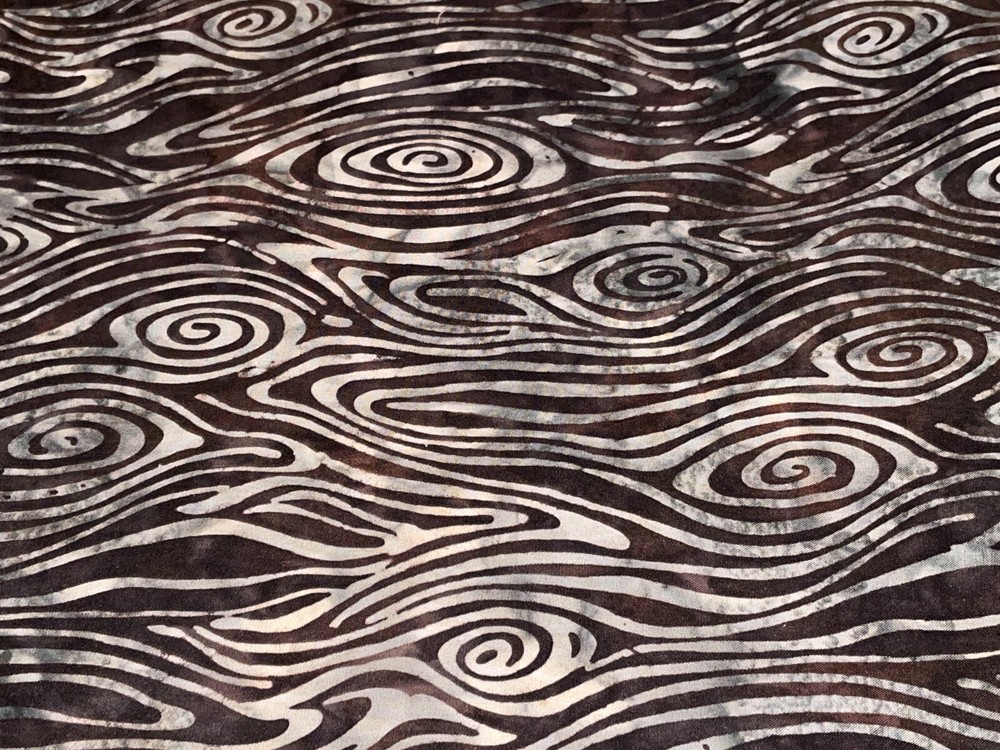 By 1/2 Yd Bali Batiks Cotton Quilt Store Fabric Wood Grain Dark Brown