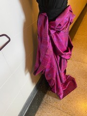 THAI SILK HAND WOVEN IN THAILAND WITH 100 % PURE SILK