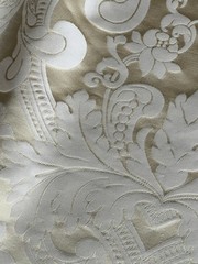 VINTAGE RUBELLI, Damascus cotton viscose color white 78 x 137 cm €45 (2 stains)