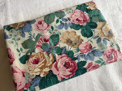 Pretty Pink Gold Roses Floral On Ivory 100% Cotton 4 1/2 Yds x 44″ Wide Clean