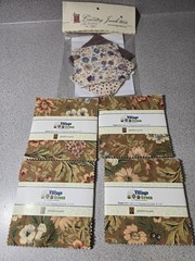 Lot Of 4 Dawn By Thimbleberries Fabric Plus 30 Square Pack