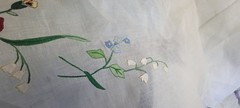 VTG Madeira Tablecloth linen & organza appliqued & embroidered flowers 68 /110