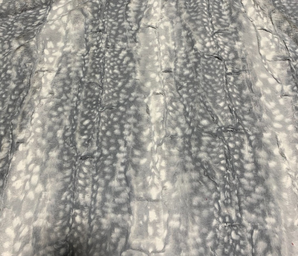 Fawn Silver Gray – Cuddle Minky Faux Deer Fur Fabric