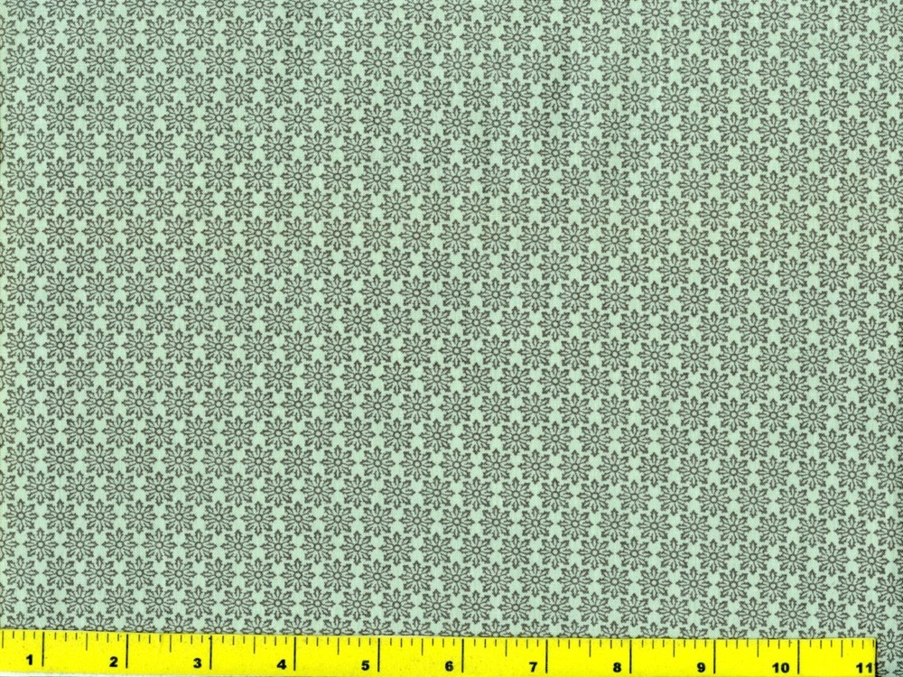 Small Daisy Flowers on Light Green Quilting Sewing Fabric 1/2 Yard #184