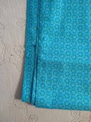 Turquoise Blue Floral Daisies Cotton Fabric BTHY 18×43
