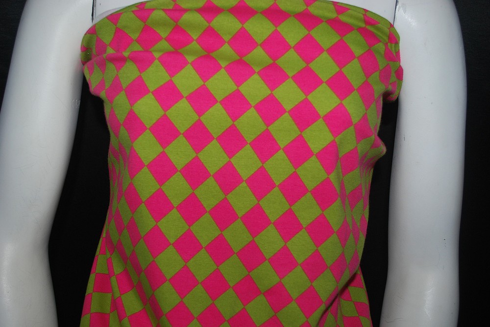 Cotton Jersey Lycra Diamonds Print Knit Fabric Very Soft 10 oz 3/4″ Diamonds