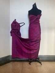 THAI SILK HAND WOVEN IN THAILAND WITH 100 % PURE SILK
