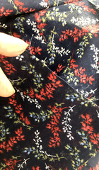 Vtg 44X89″ 2.5Yd Navy Slate Blue Red Green White FABRIC Floral Sprigs Quilt