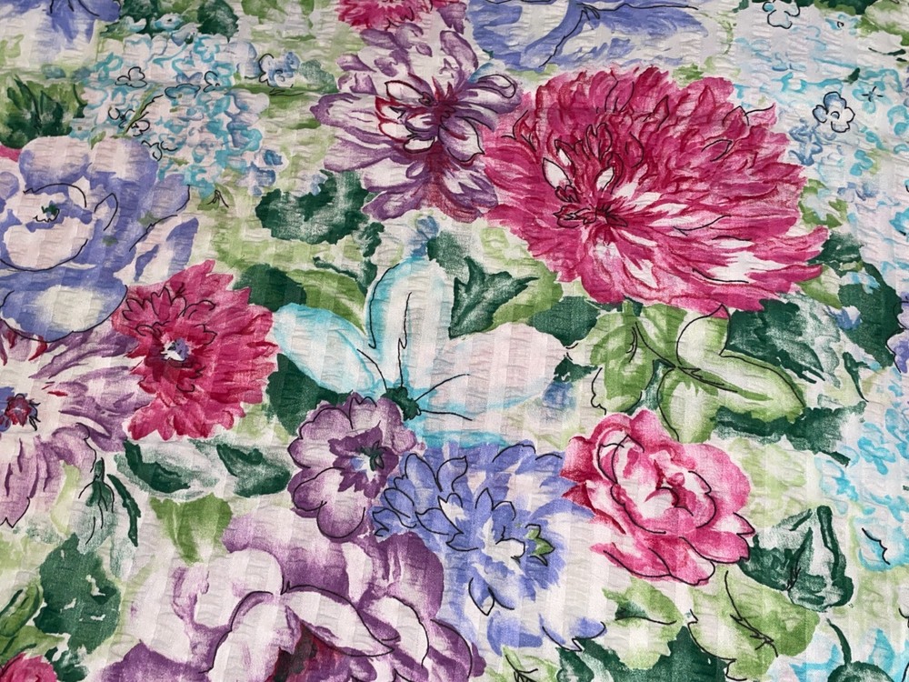 1 Yd X 60″ Vintage Seersucker Floral Cotton Fabric BTY Purple Pink 36″ X 60″