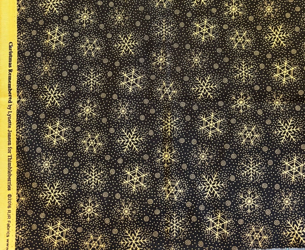 Christmas Remembered Thimbleberries RJR Fabrics 18″ x WOF