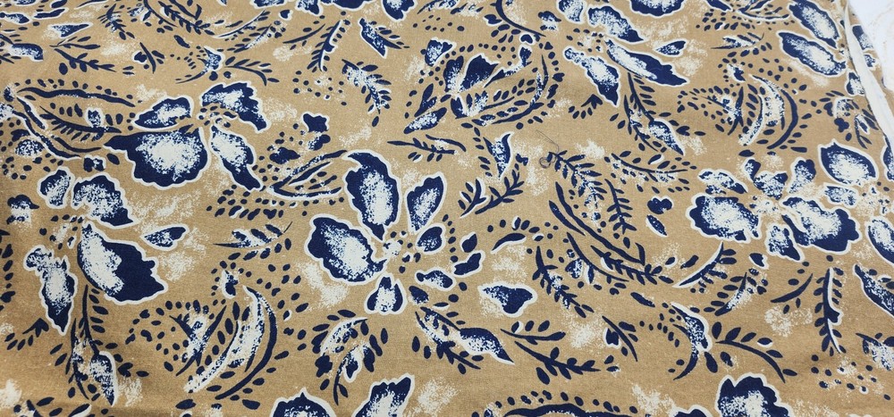 Vintage Fabric * floral * 100% cotton – 40″ x 130″ blue over 3.5yds long