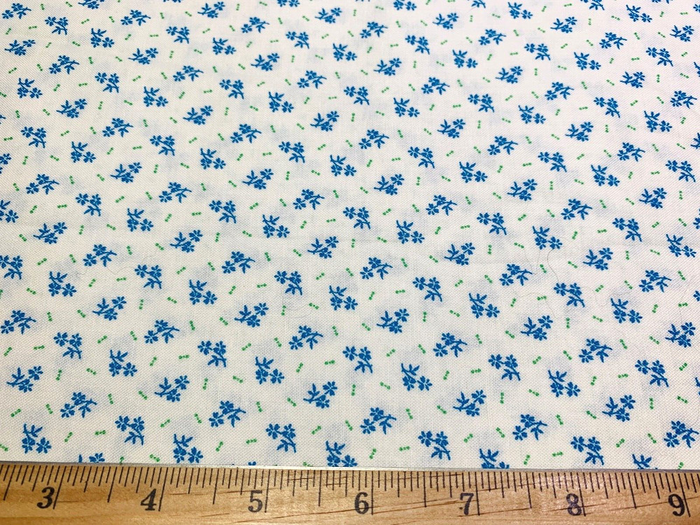 Aunt Grace Backgrounds Judie Rothermel Cotton Fabric Marcus OOP FQ