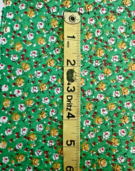 VTG Ditzy CALICO Yellow White & Red Florals on Green Cottagecore 18″x17″
