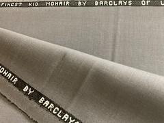 Vintage 1991 Barclay’s Gray 60% Wool 40% Mohair English Suiting 2.7m 275 g/m