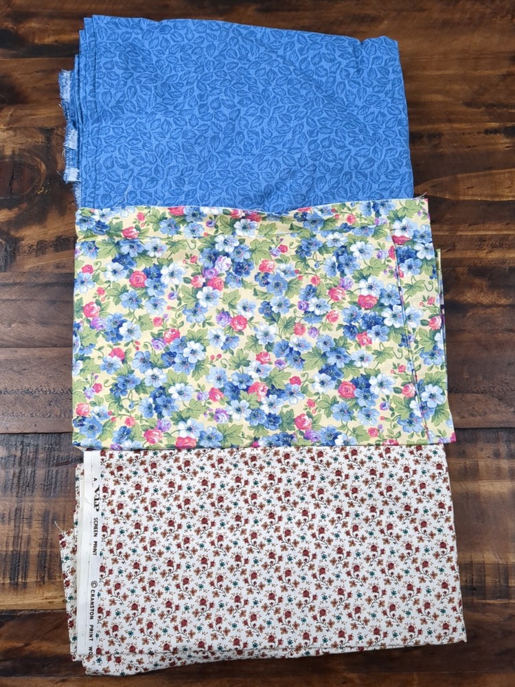 Lot of Fabric, floral, blue and white, 1lb 9oz