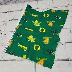 Fabric Remnants Scrap Lot 12oz Vintage Floral Prints Sports Teams Quilt Craft