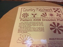 Country Patchwork Dresden Plate Pattern #208, 714 Precut Fabric Pieces, Sealed