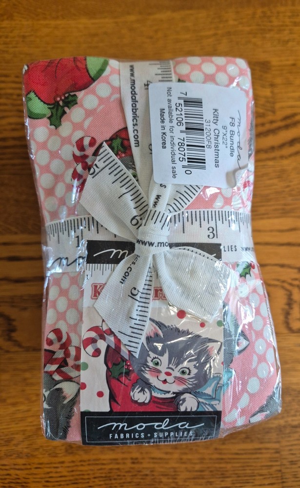 MODA Kitty Christmas by Urban Chicks Fat 8th Bundle 31 pcs Sealed
