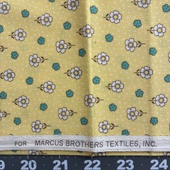 Little Daisies ‘Annie’ By Judie Rothermel For Marcus Brothers 1/2 Yard