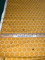 MODA Blossoms and Blooms 100% cotton fabric yard 36×44 bee honeycomb 39057 18