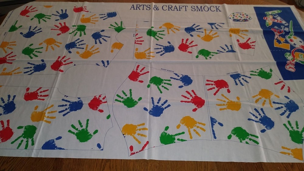 Arts & Craft kids Smock fabric panel. Princess Fabrics/MP N.Y. Ind. Inc. # 1227