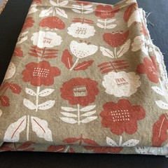 SEVENBERRY Cotton Fabric VTG Japan Tan W/Lg Rust&Beige Flowers 1.5 Yds/45”Wide