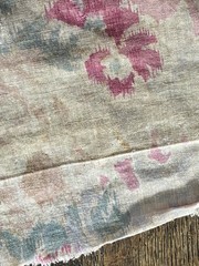 VTG SHABBY FADED PINK ROSE FLORAL COTTON FABRIC 35×171 45Y G2U