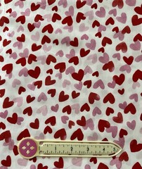 Fern Cottage FAT QUARTER Fabric Valentine PInk and Red Hearts $1.32 shipping