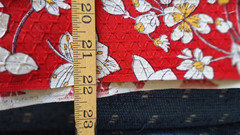 Vintage Crantex Fabrics Bold Floral Textured Red White Yellow Floral 2.5yd x 45″