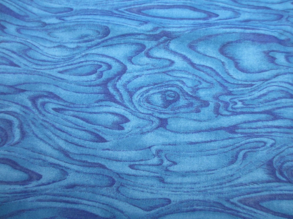 OOP Hoffman Cotton Fabric ~ The Painted Desert Blue Wood Grain ~ BTHY