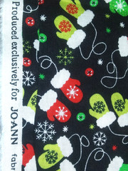 JoAnn Cotton Fabric 46 ” X 44″ Winter Holiday Colorful Gloves Quilt Craft