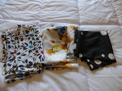 LOT OF SILKY FABRIC 7 YARDS (LOT B)