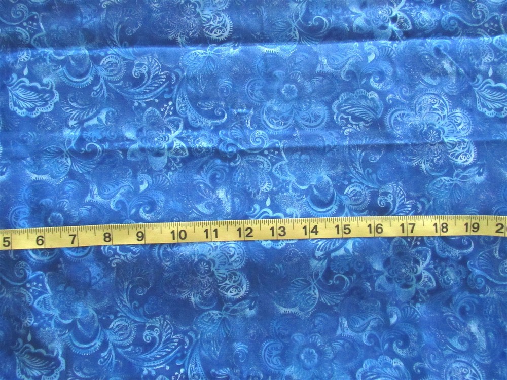 1 1/2 yd x 54″ Cotton Fabric Mottled Blues Paisley