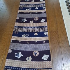 Brand Unknown Cotton Japanese Fabric Remnant 35x90cm Vintage Pattern