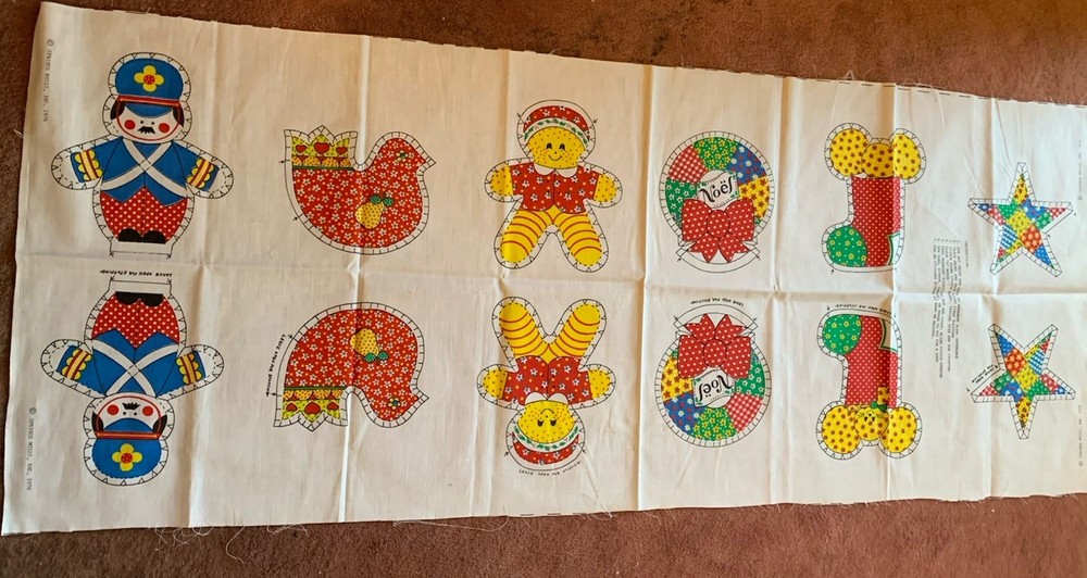 VINTAGE SPRING MILLS CHRISTMAS 6 CALICO ORNAMENTS FABRIC PANEL 1976