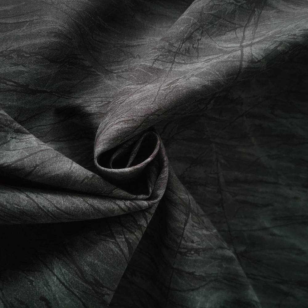 Black & Dark Gray ‘Fractured’-Look Cotton Shirting – Fantastic Ground Texture!