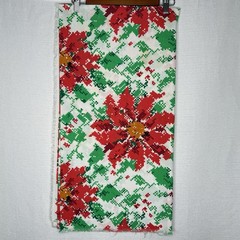 VTG Christmas Poinsettia Floral Novelty Cotton Fabric 57×60 (1.5 Yd) Holiday