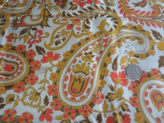 4133. SATEEN PAISLEY Apparel FABRIC w/Metallic Highlights – 43″ x 3-1/8 yds.