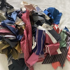 Lot 100% Italian Silk Fabric Remnants Small Silk Pieces 1 Lb 10 Oz