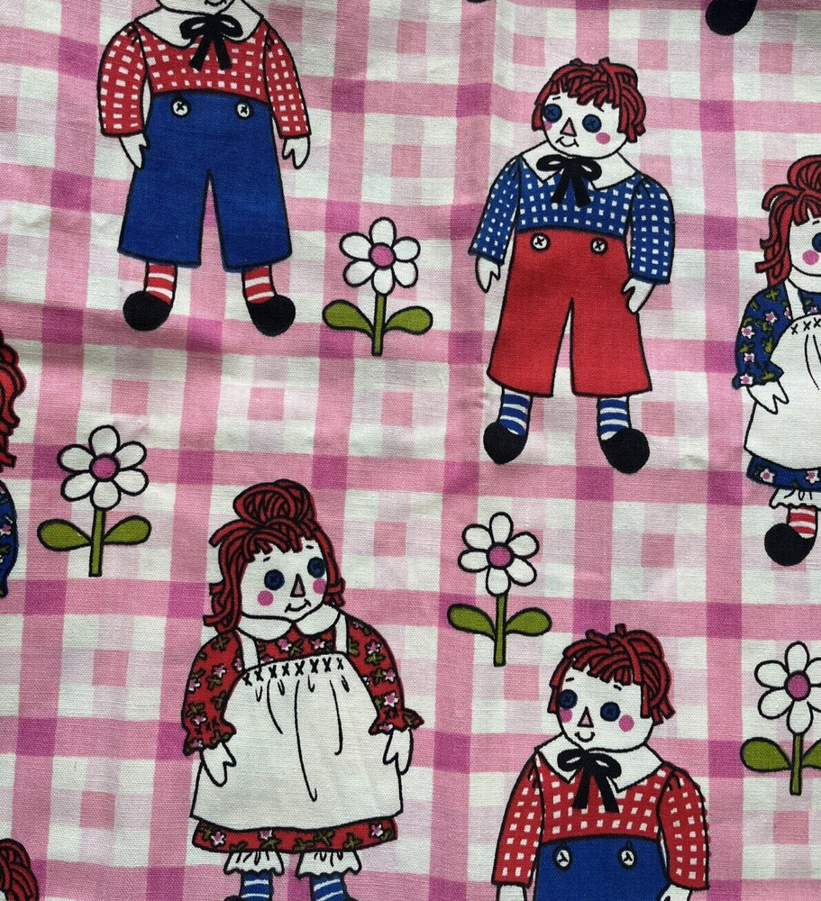COPR VINTAGE FABRIC RAGGEDY ANN & ANDY, 48″w x 3/4yd PINK BACKGROUND, 60’s, RARE