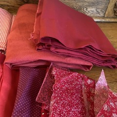 Lot of Cotton Quilting Fabric Prints/Florals/Solids 2+ Pounds Red/Black Scraps