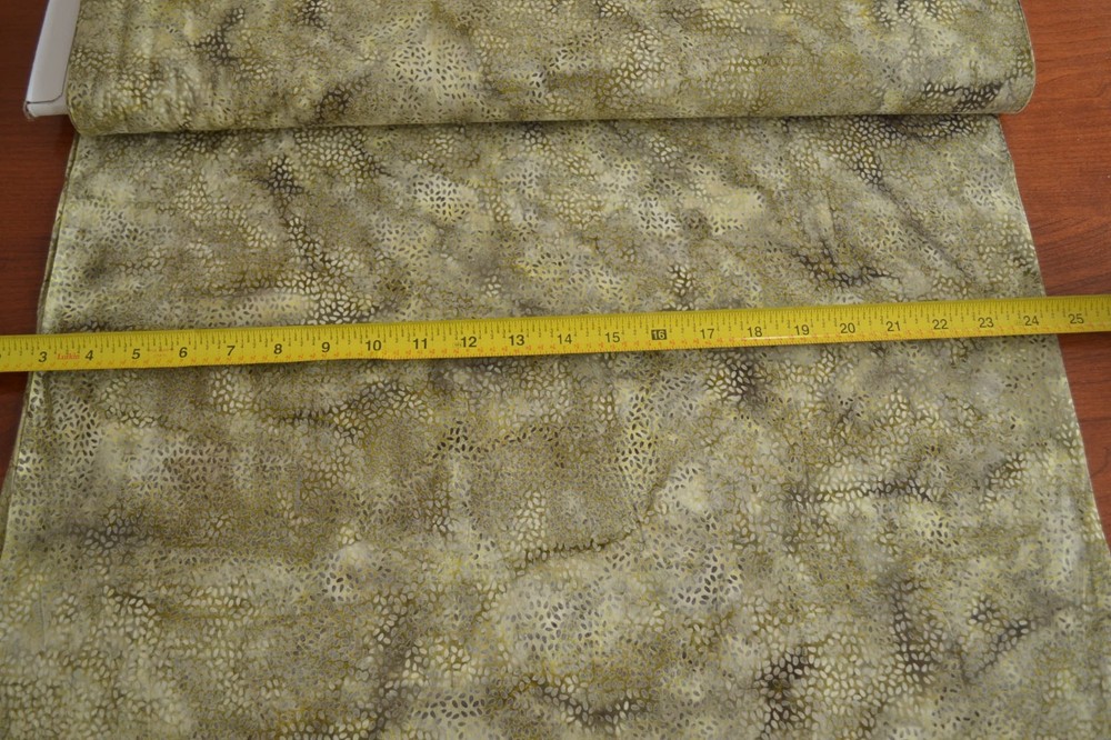 By 1/2 Yd, Green on Green Batik, Indonesia, Hoffman/G-2199 Hand-Painted, B513