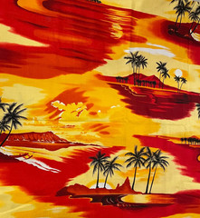 VNTG HAWAIIAN TROPICAL COTTON FABRIC BEACH SCENE OCEAN PALM TREES 1 YD 10″ X 44″