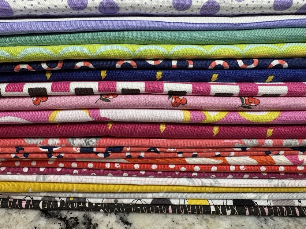 Grab Bag No. 4 (4.3Lb)(9.5” X Wof – 1.25 Yd Cotton Size Range Approximately)