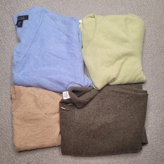 4pc CASHMERE Sweaters Tops Lot Crafts Cutter Flaws Holes Upcycle Fabric DIY